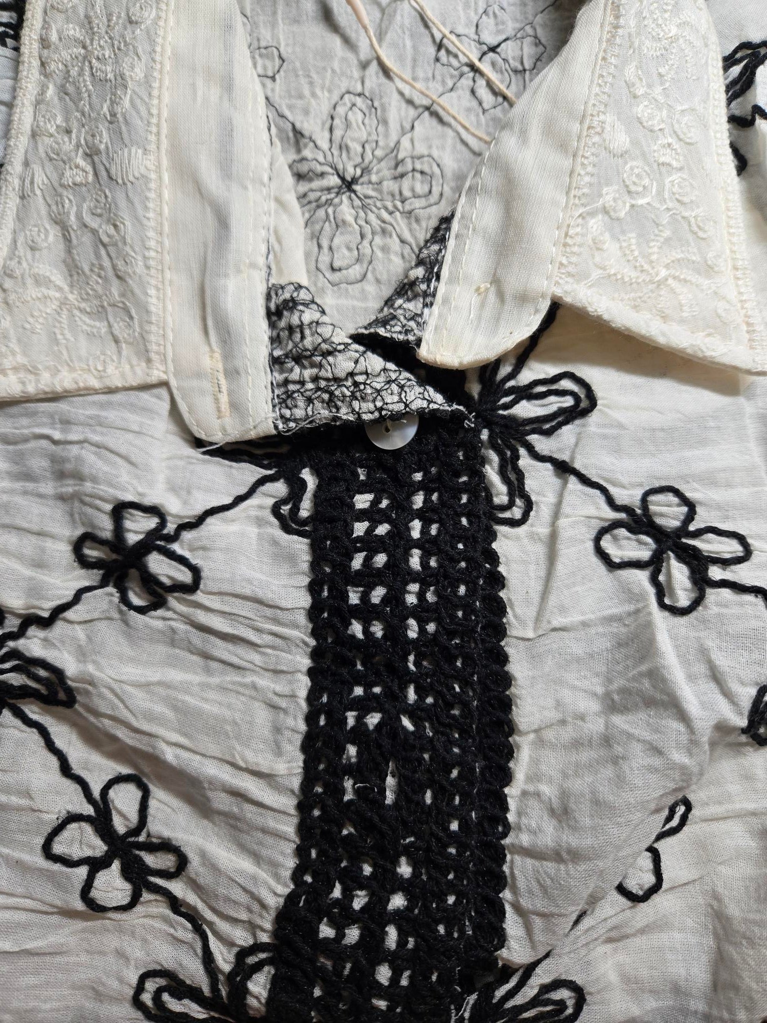 Willow Embroidered Top Black