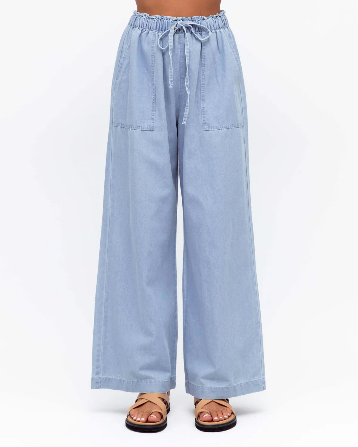 LIGHT WASH PULL ON PANT