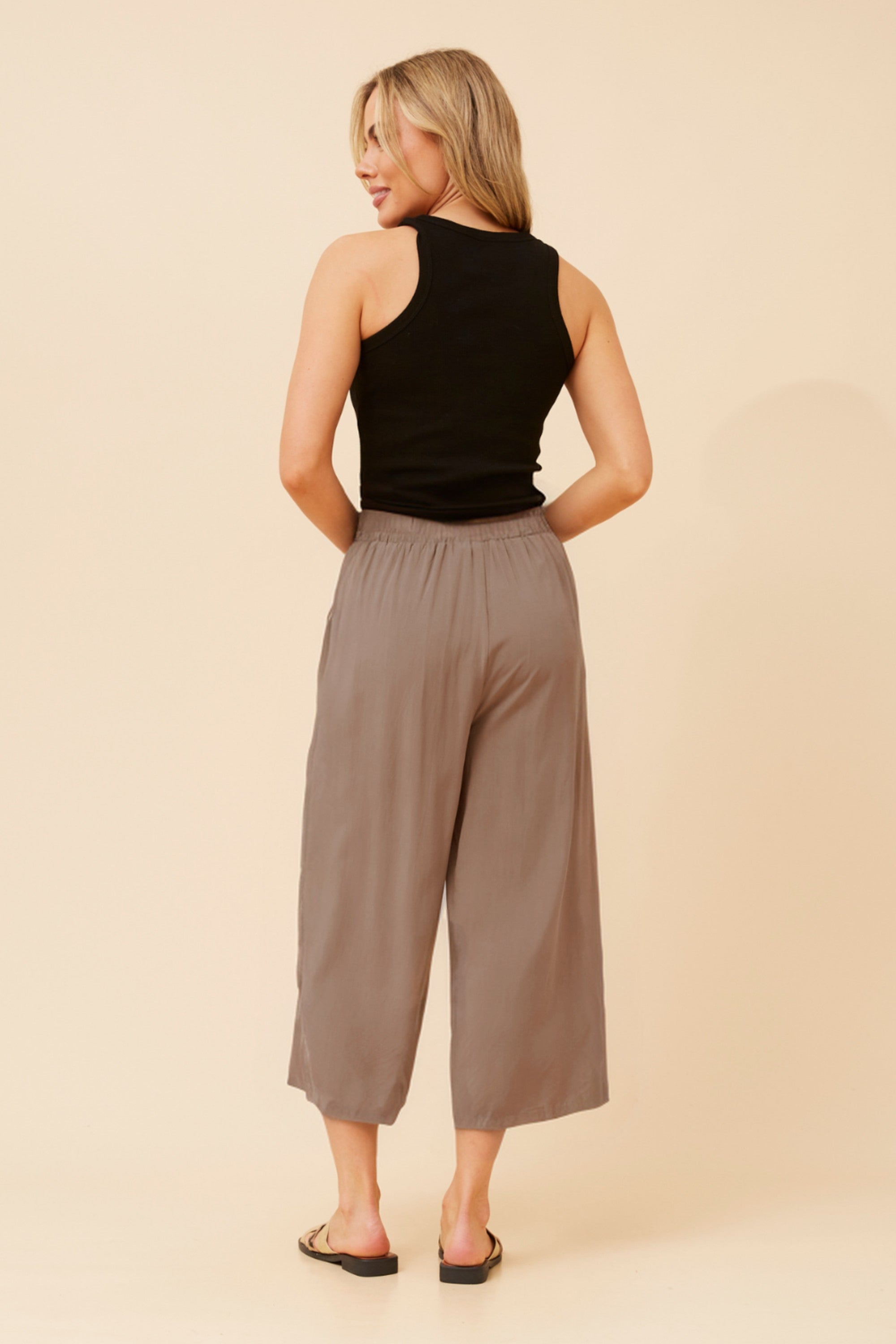 Chloe Wide Leg Cropped Pant - Mocha