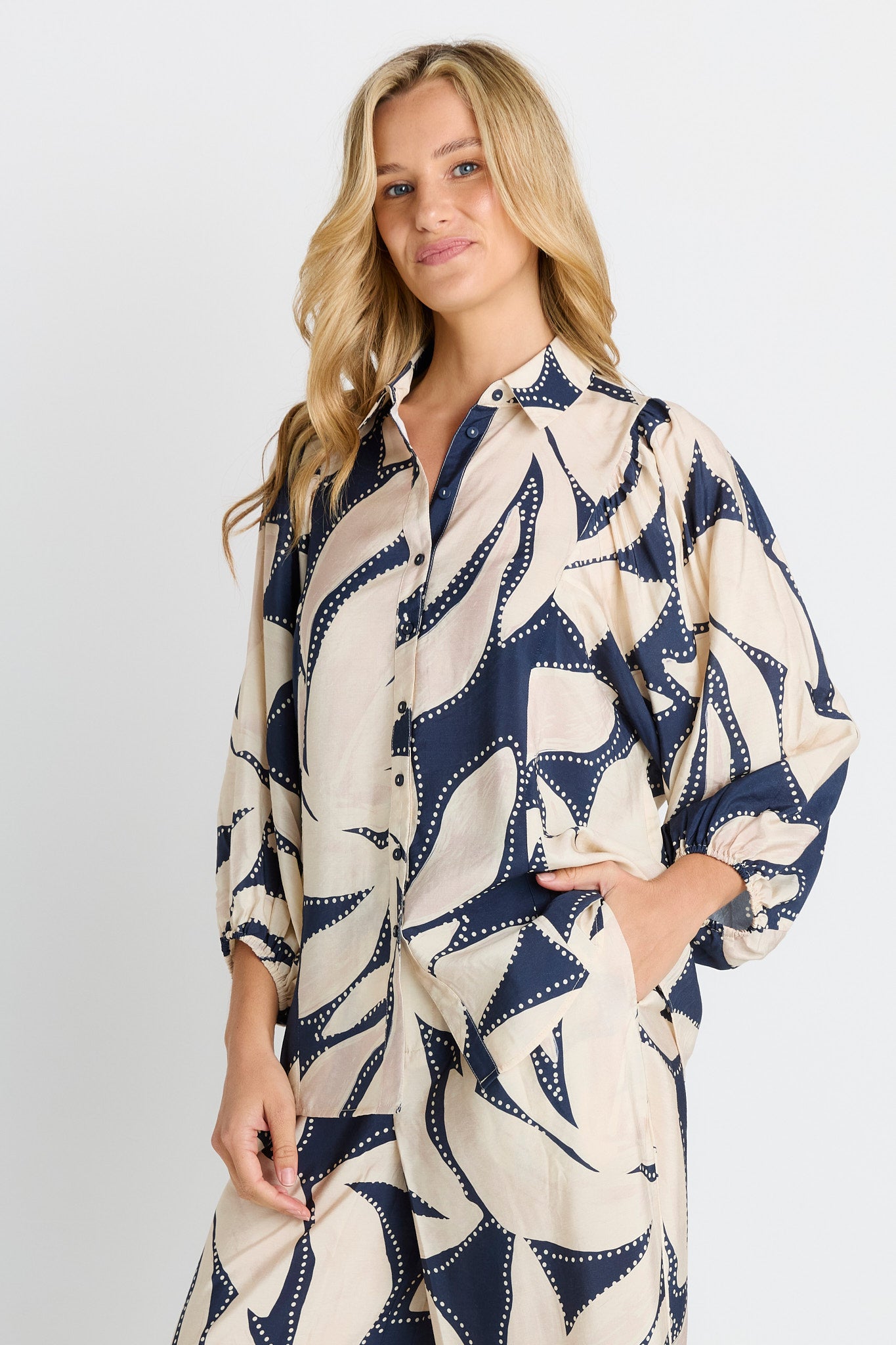 Nova Shirt - Navy Floral Print